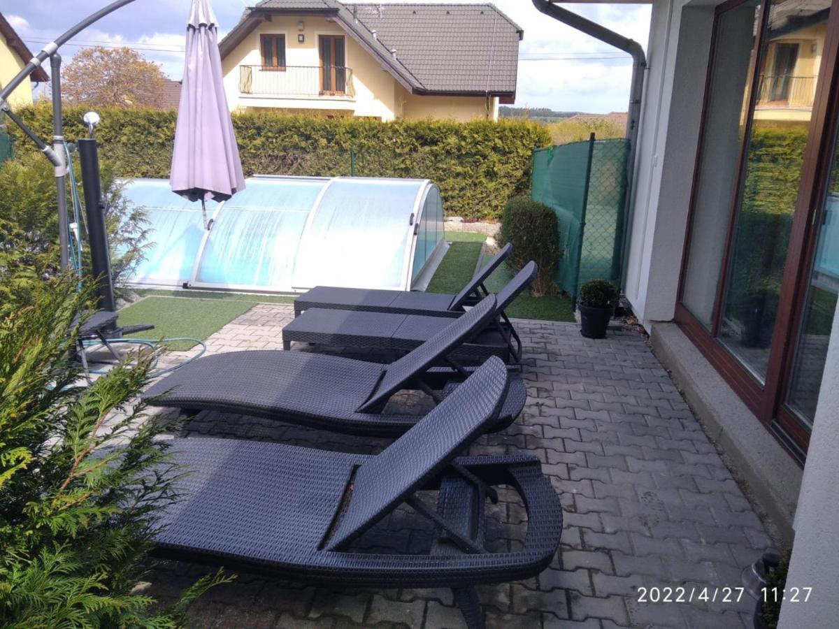 Relaxklub Villa S Wellness Tremosna Exterior foto
